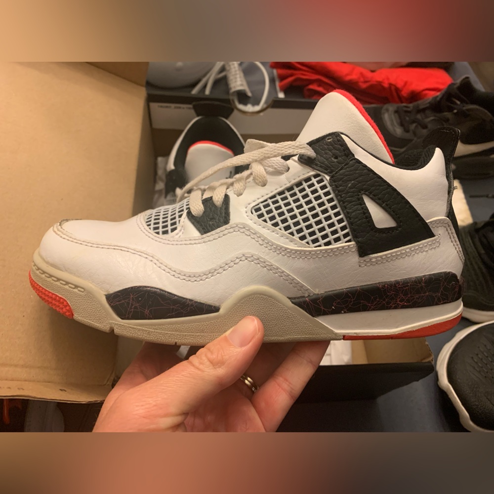 Jordan 4 Retro boys shoes